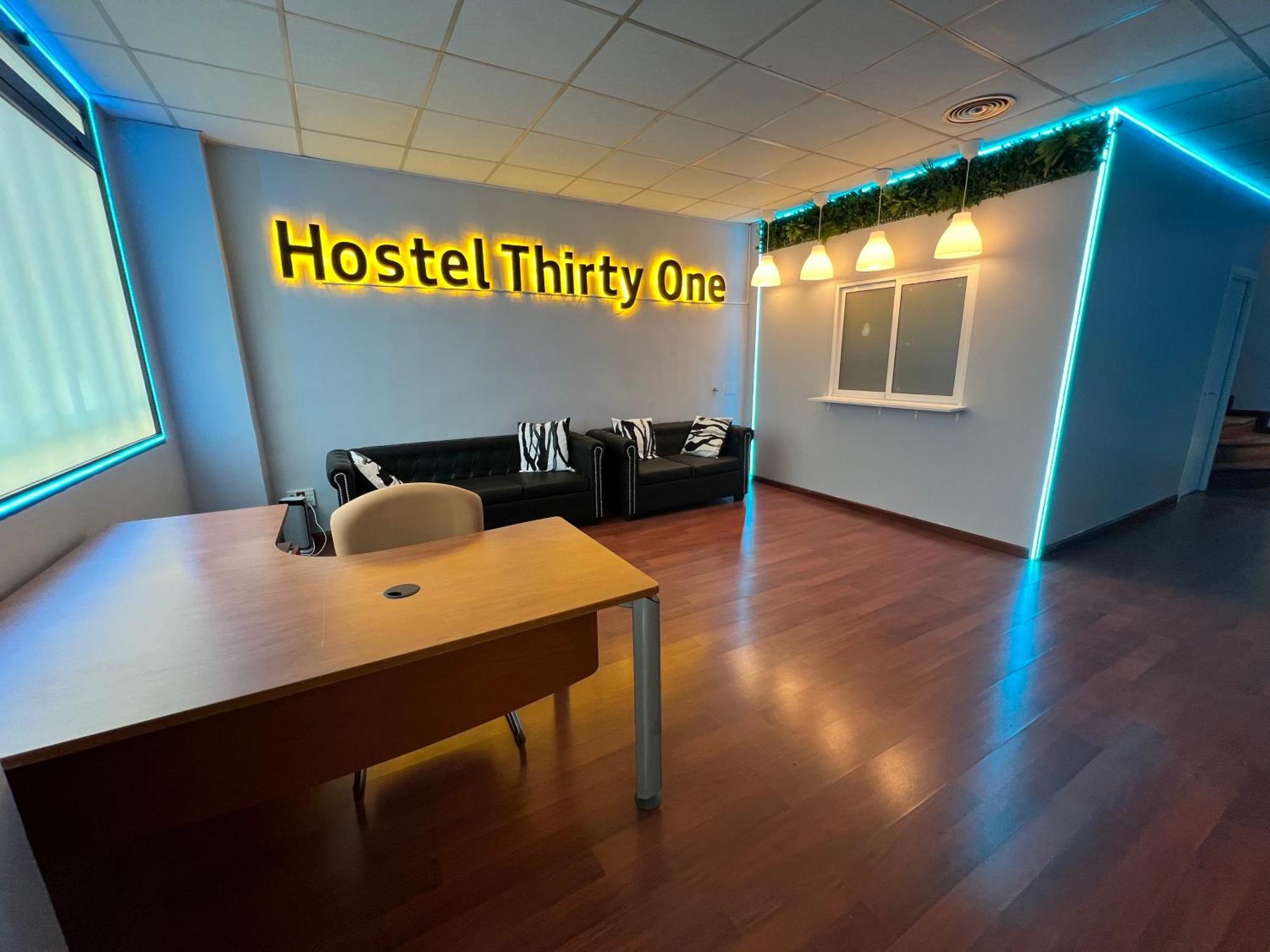 Hostel Thirty One Madrid Kültér fotó